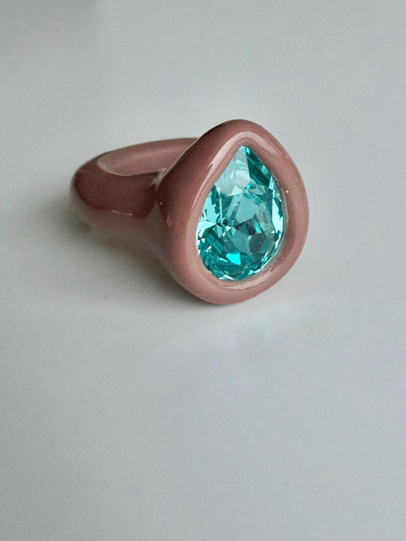 Brown beige ring with paraiba turquoise color pear shape crystal