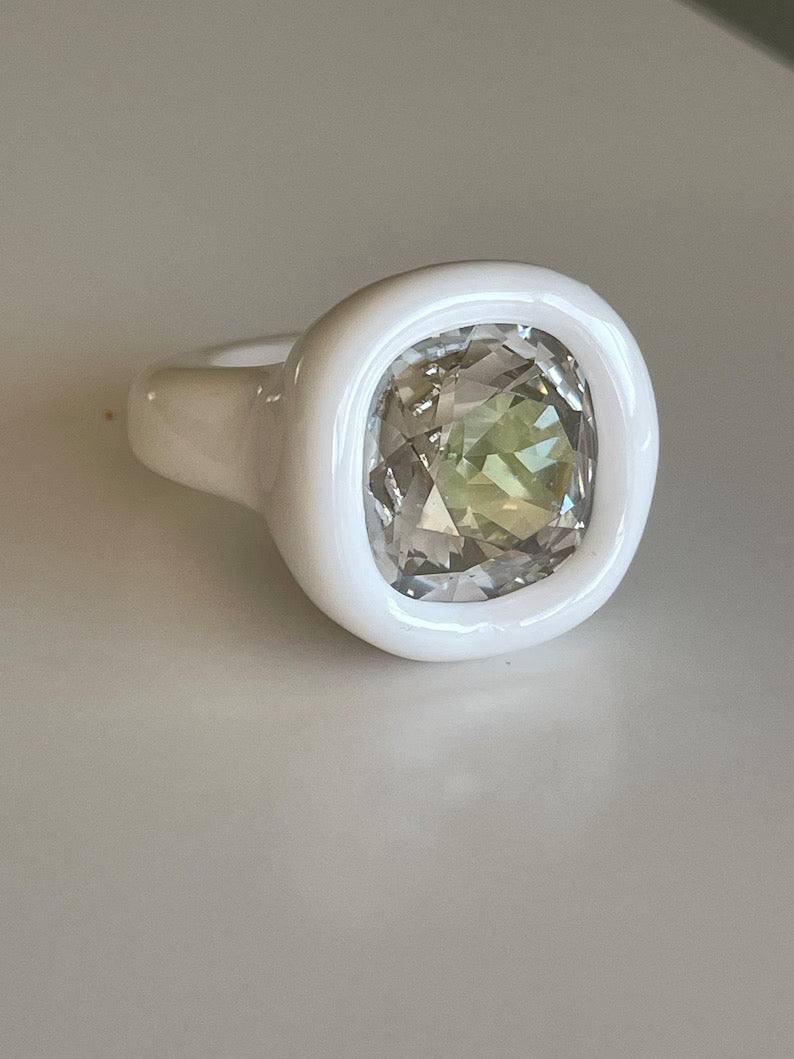 White polymer ring with big 18mm silver luster diamond crystal