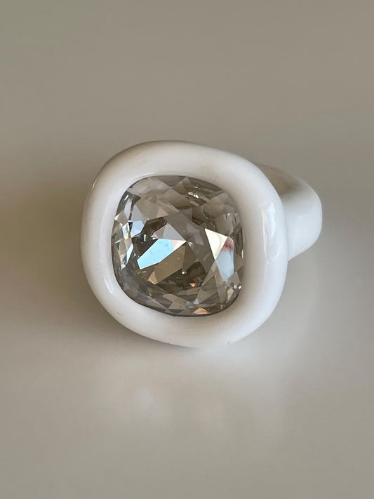 White polymer ring with big 18mm silver luster diamond crystal
