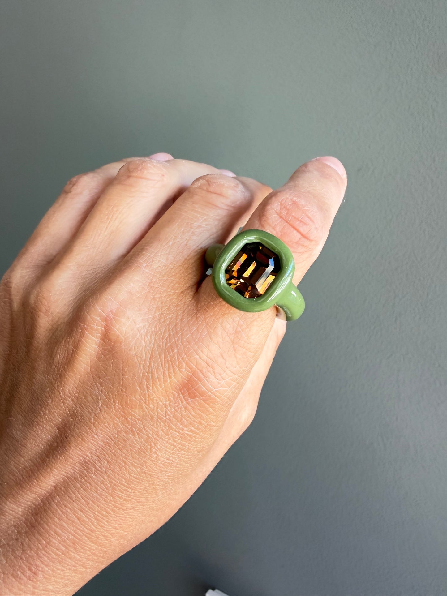 Khakki green pilyner ring with dark brown topaz octagon crystal