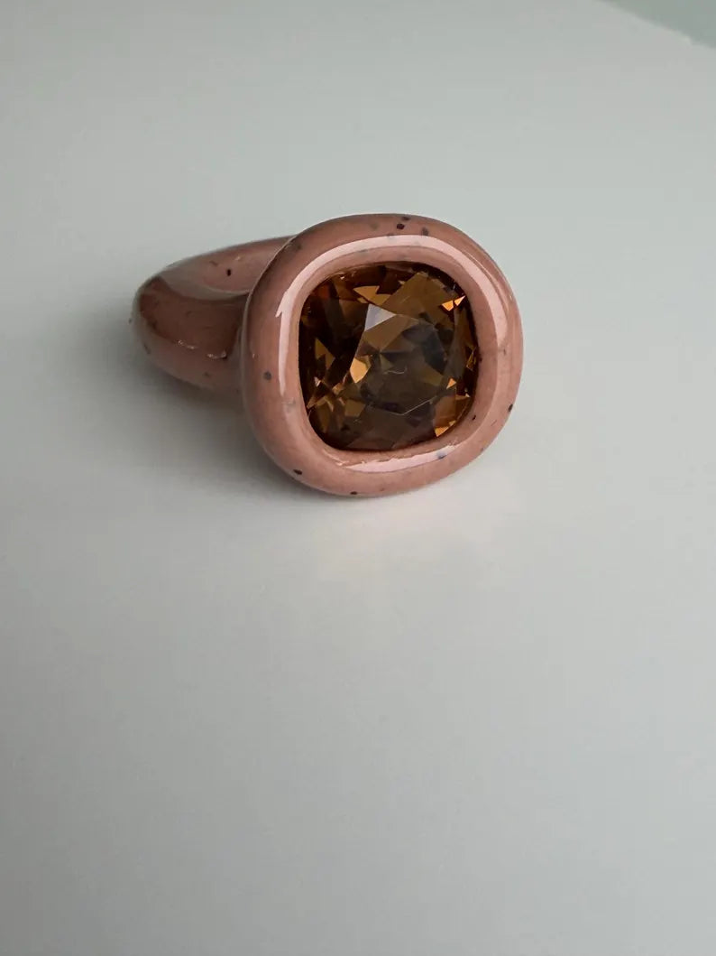 Cacao brown chocolate chip effect with 12 mm topaz crystal
