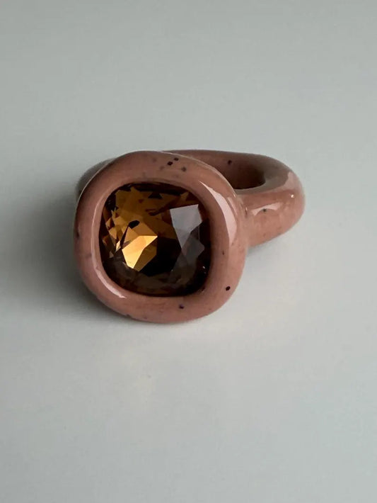 Cacao brown chocolate chip effect with 12 mm topaz crystal