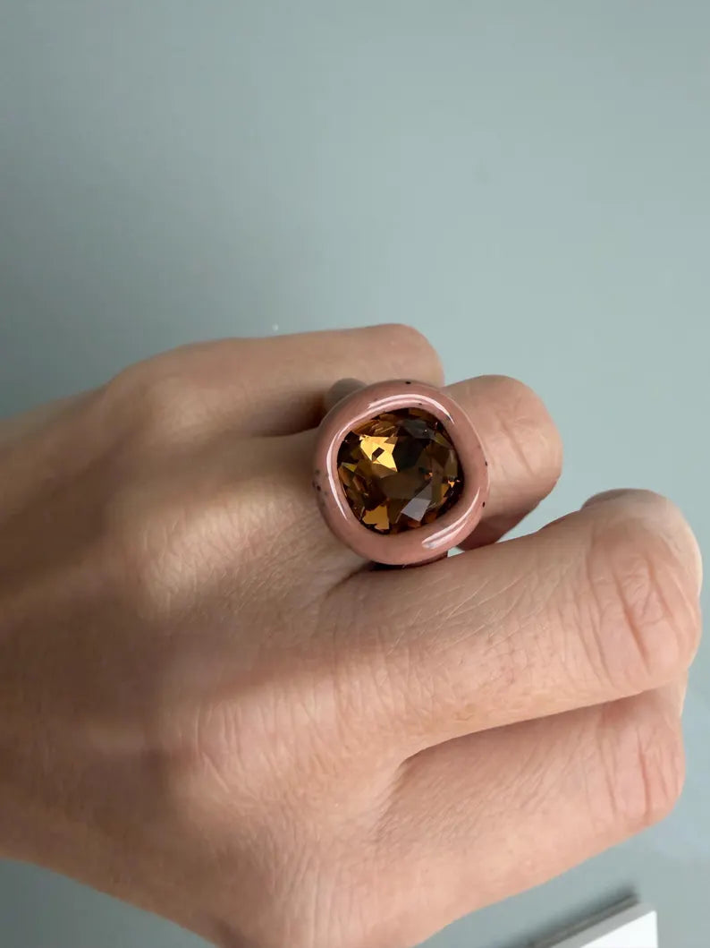 Cacao brown chocolate chip effect with 12 mm topaz crystal