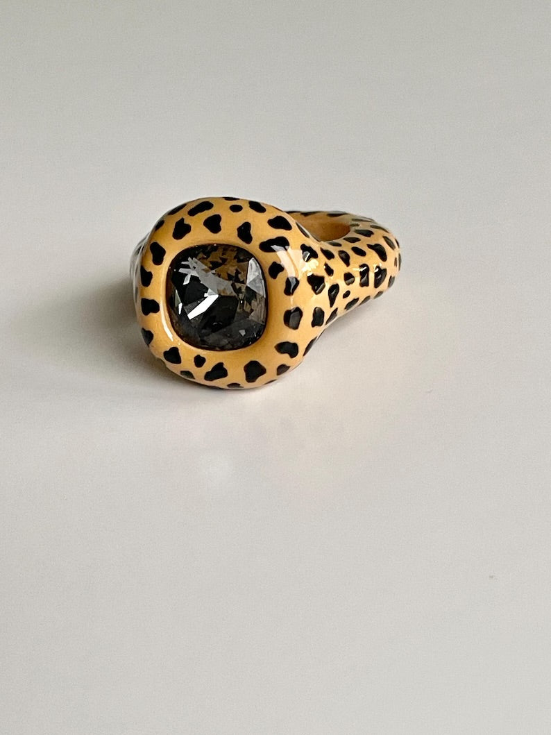 Beige Leopard Print Cushion Black Diamond Crystal Polymer Ring