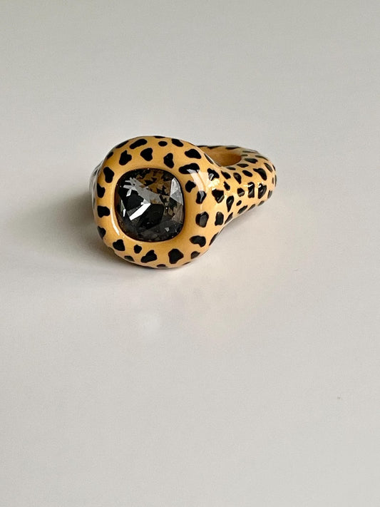 Beige Leopard Print Cushion Black Diamond Crystal Polymer Ring