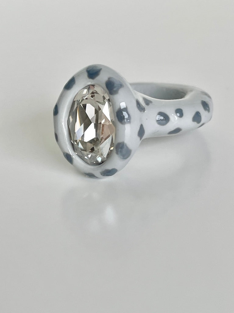 Snow Leopard Print Gray Oval Gray Diamond Crystal Polymer Ring
