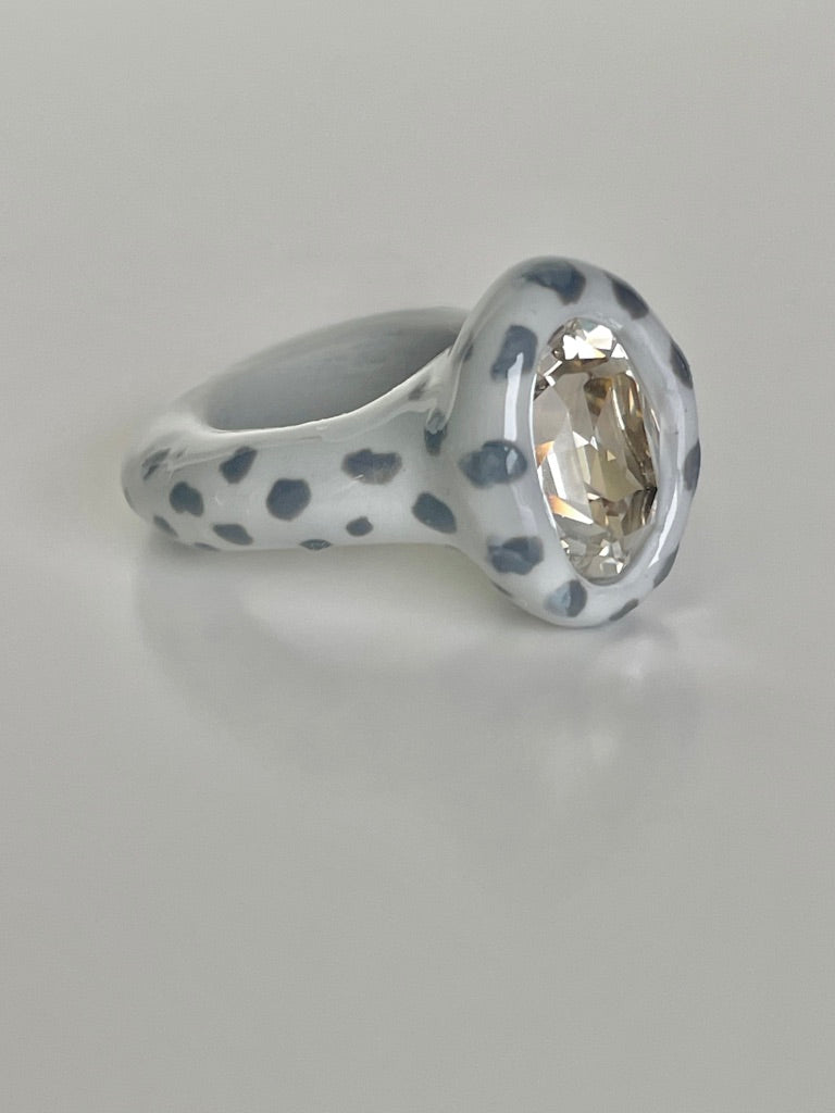Snow Leopard Print Gray Oval Gray Diamond Crystal Polymer Ring